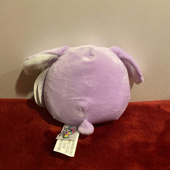 Bubbles the Bunny Easter Exclusive Fuzzy Belly Squishmallow - Picture 3 of 3